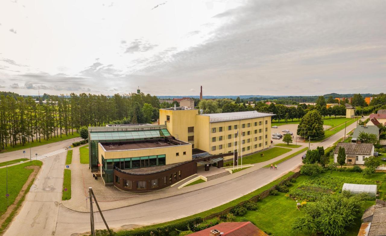Hotel Tigra Priekuļi Exteriör bild