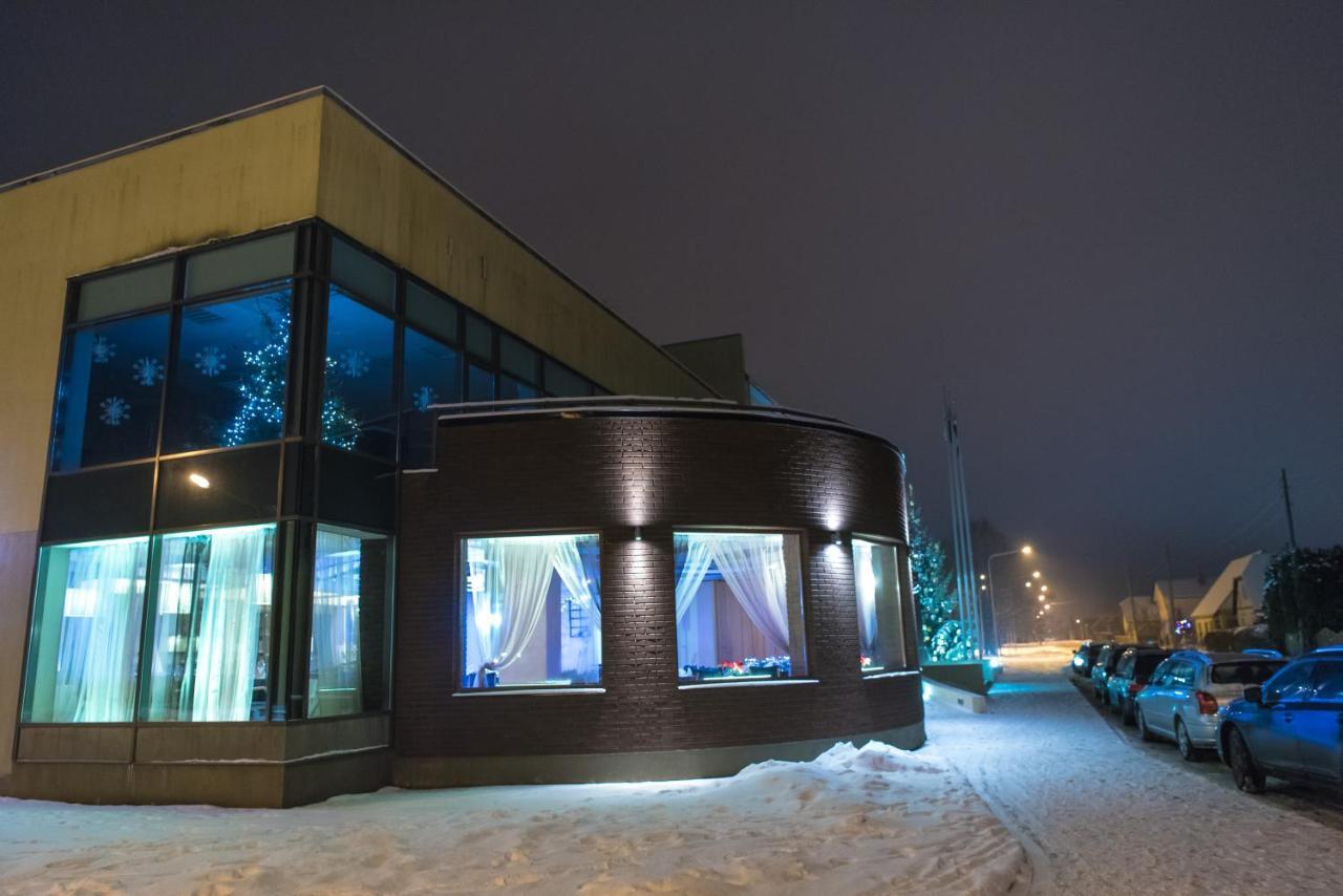 Hotel Tigra Priekuļi Exteriör bild