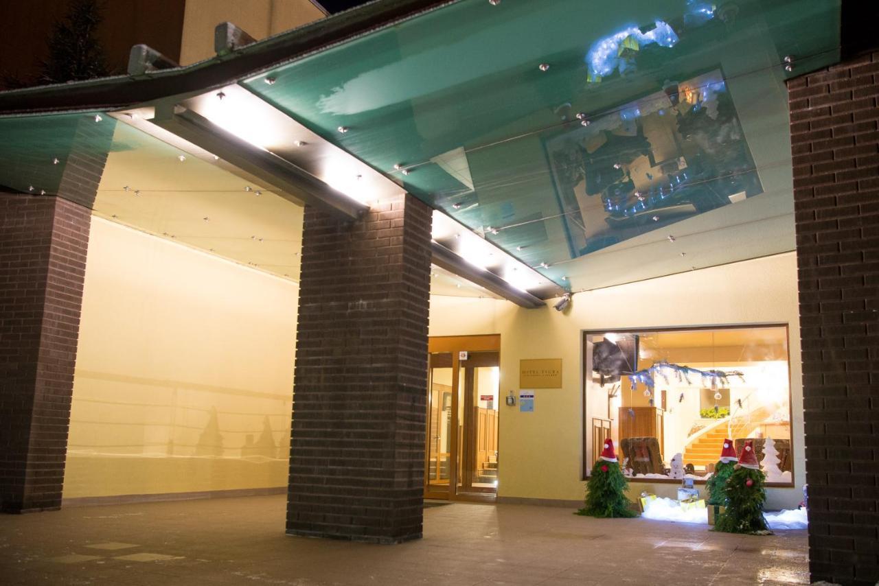 Hotel Tigra Priekuļi Exteriör bild
