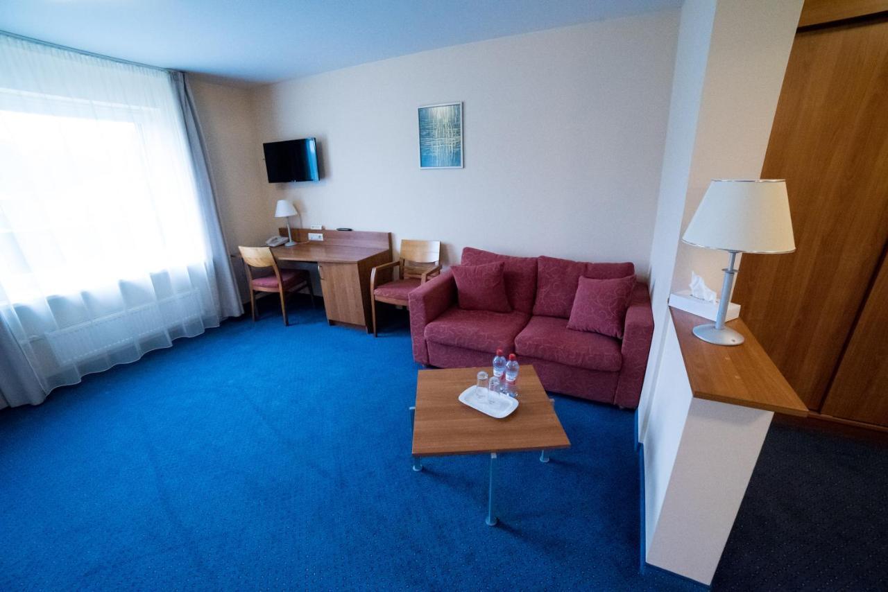 Hotel Tigra Priekuļi Exteriör bild