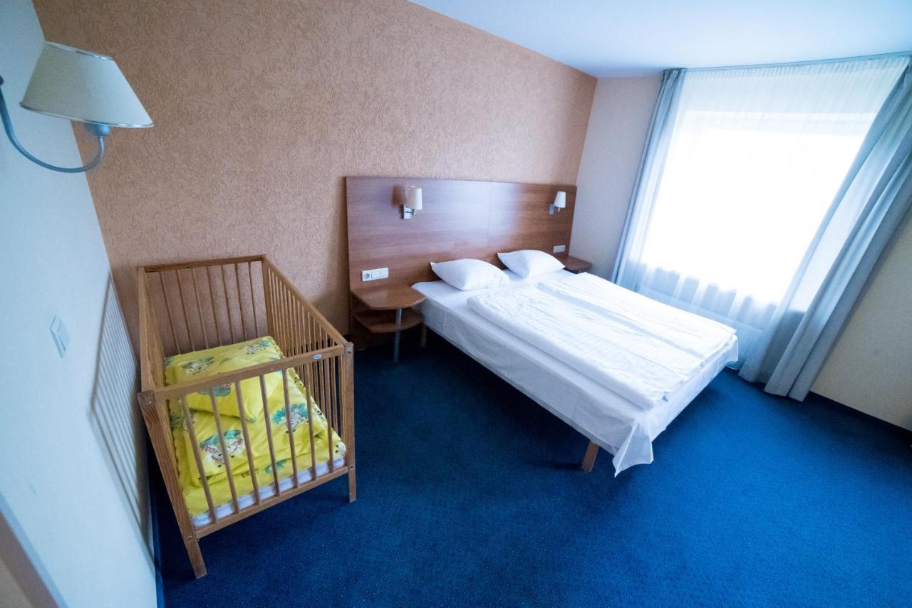 Hotel Tigra Priekuļi Exteriör bild